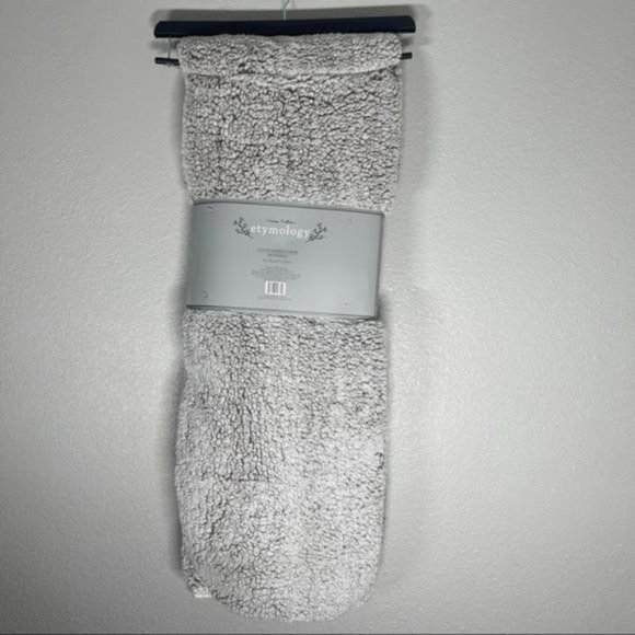 Etymology Luxury Berber Reversible Throw BlanketGray & Cream Size 50" X 70"